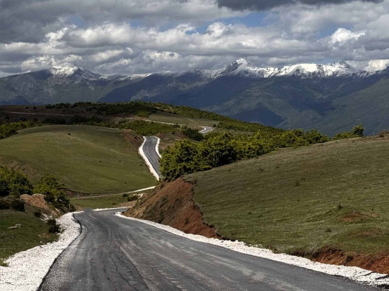 Kurven_Beisser_ Der Ruf des wilden Balkans